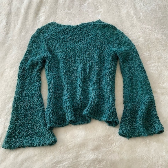 𝅺FREE People Womens Cropped Bell Sleeves Sweater - Picture 4 of 11
